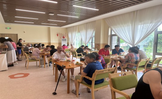 2024年8月10日，养老公司“亲亲邻里食堂”盛大开业_副本.jpg